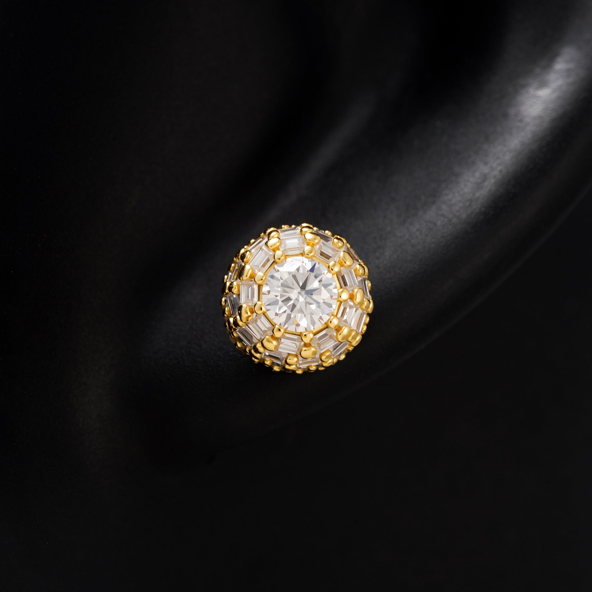 Pantallas Halo Baguette - 100% Moissanite (Dorado)