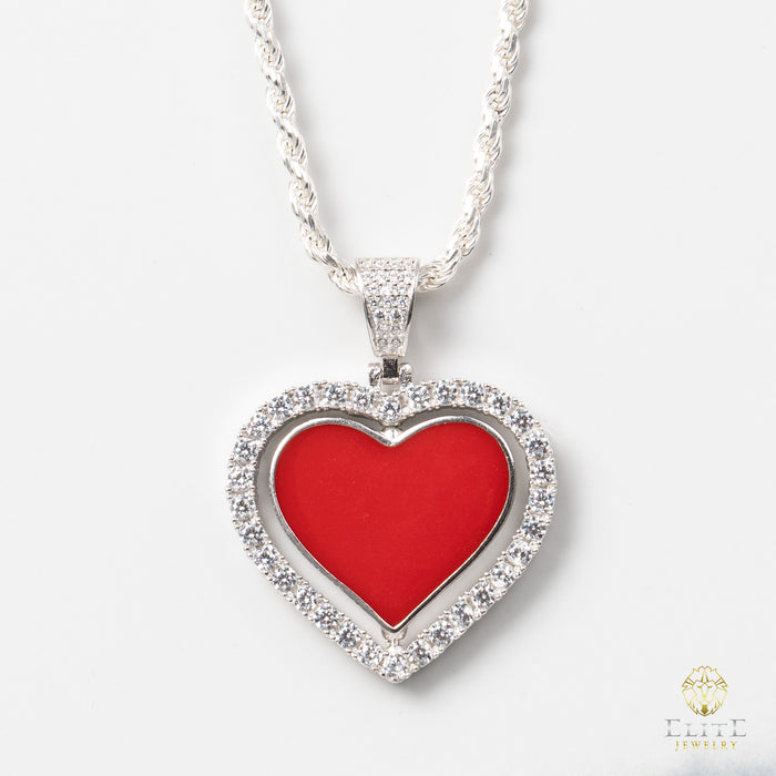 Pendant One Love Plata + Cadena GRATIS