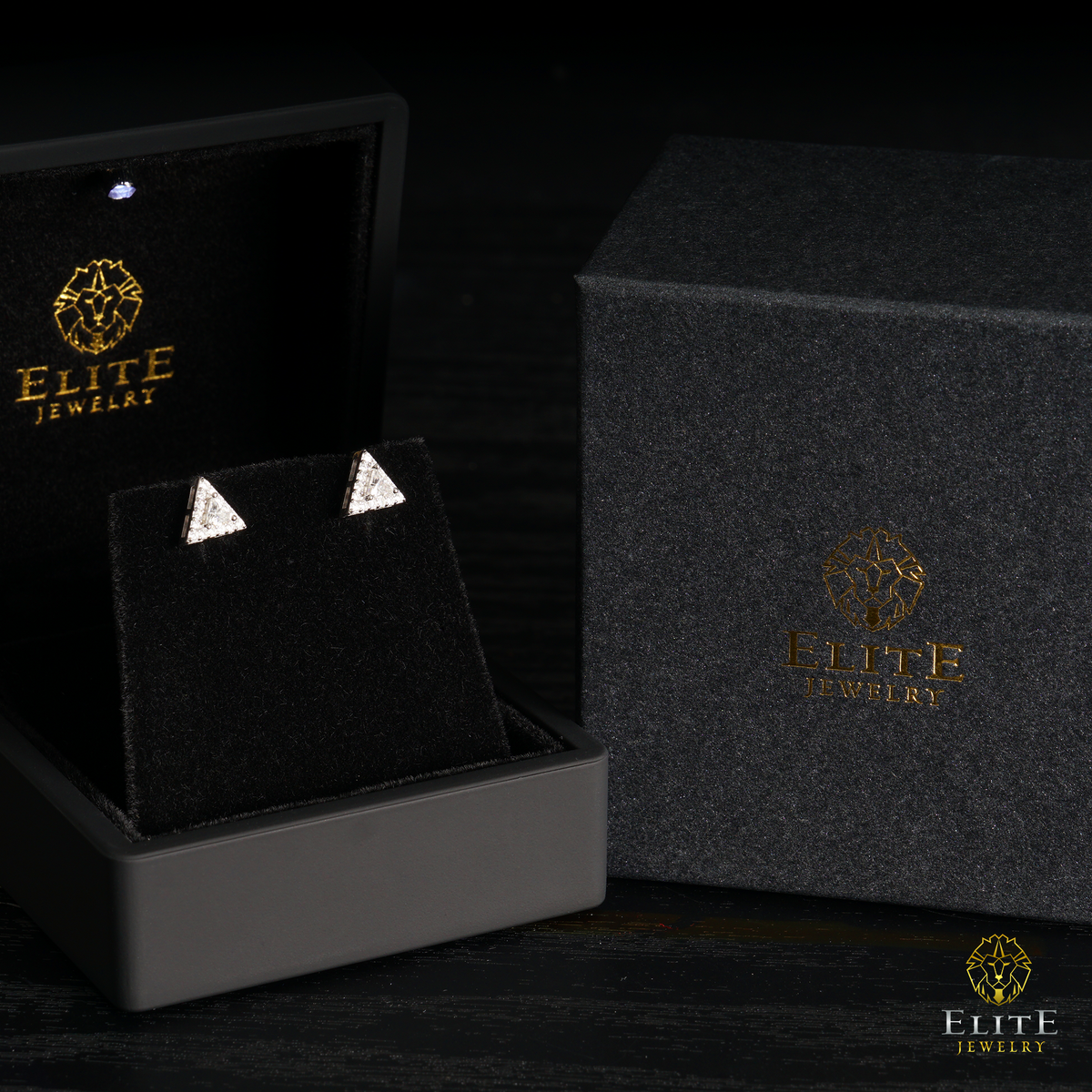 Dormilona Triangular Con Moissanite - Elite Jewelry Store 