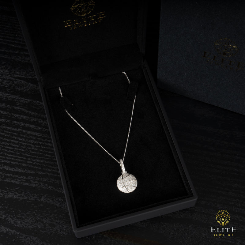 Baloncesto con Piedras Moissanite + Cadena