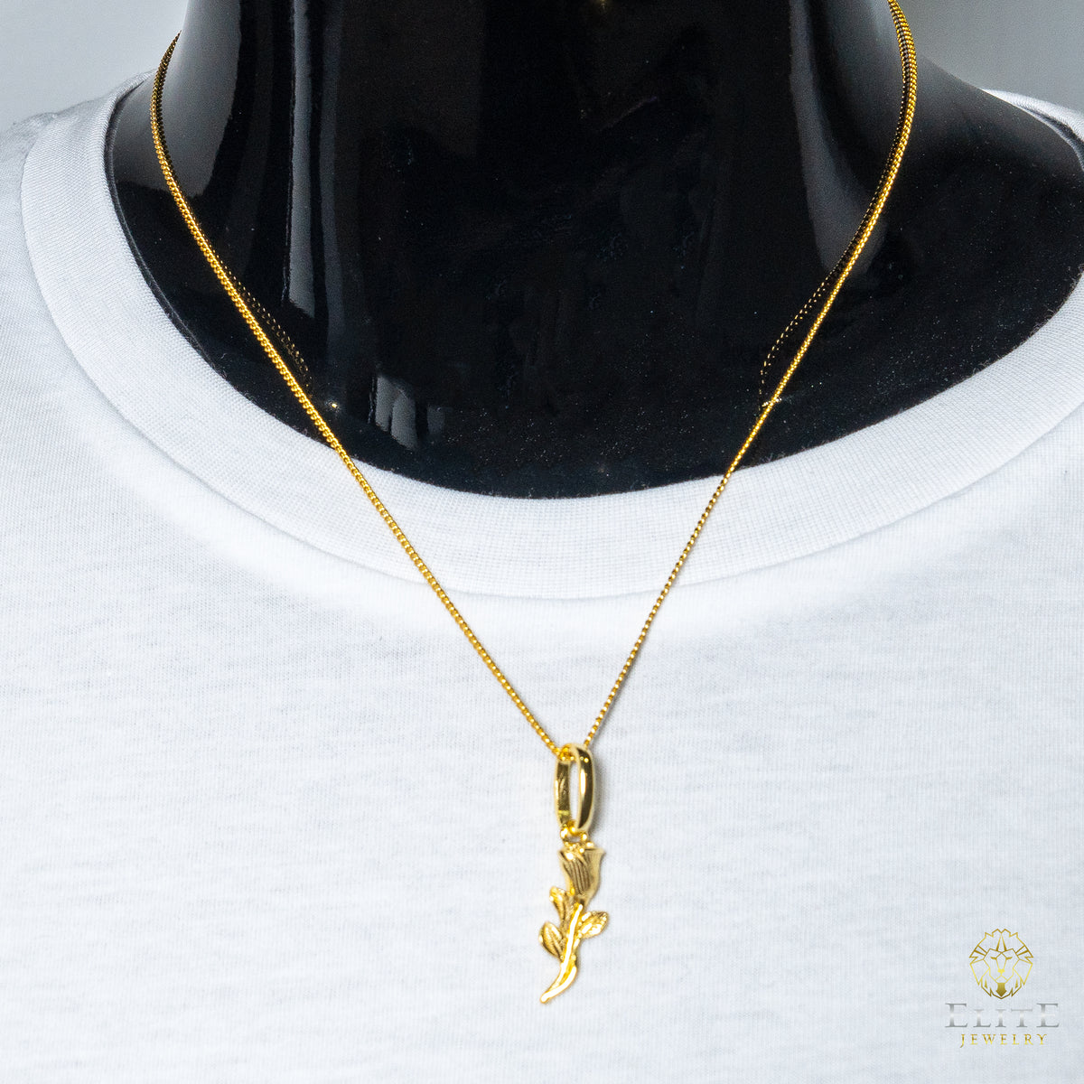 Pendant de Rosa + Cadena